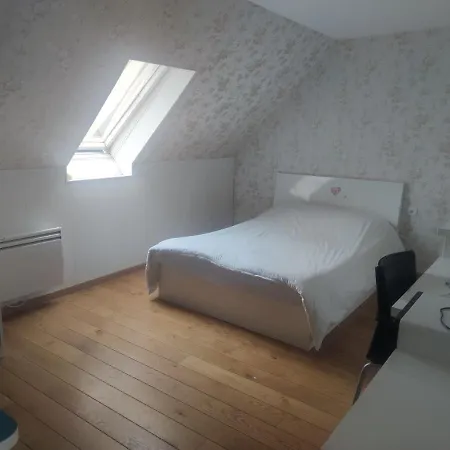 Privee A -salle De Bain Et Toilettes Communes, Pas De Cuisine, Check-in Apres 19h Ubytování v soukromí